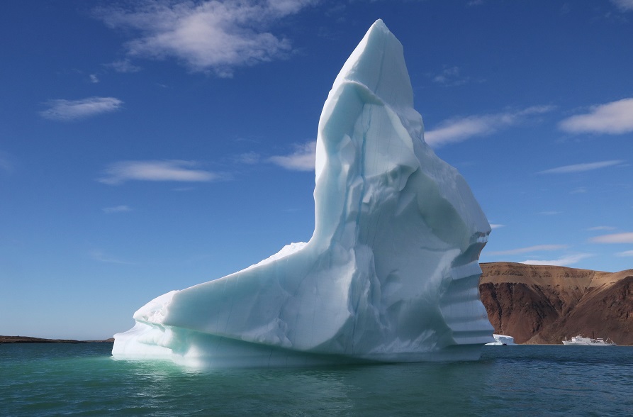 028 Iceberg2